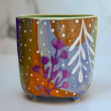 Load image into Gallery viewer, 58 - PLANTER/ SMALL: Best-Dressed for Spring