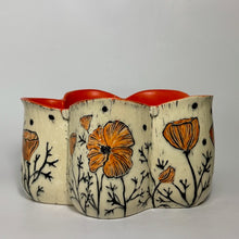 Load image into Gallery viewer, Vessel 01 - Poppy Petals