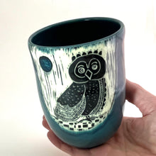 Load image into Gallery viewer, Tumbler- #7 - Royal Owl with Teal Blue Glaze
